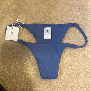 AMA string bottoms
